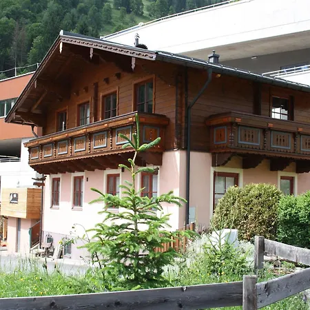 In Dienten On Hochkoenig Slopes Alpehytte Dienten am Hochkönig